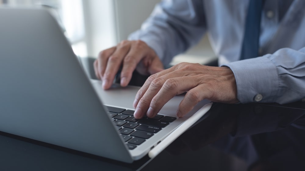 papel do tutor na pós-graduação EAD da UPF